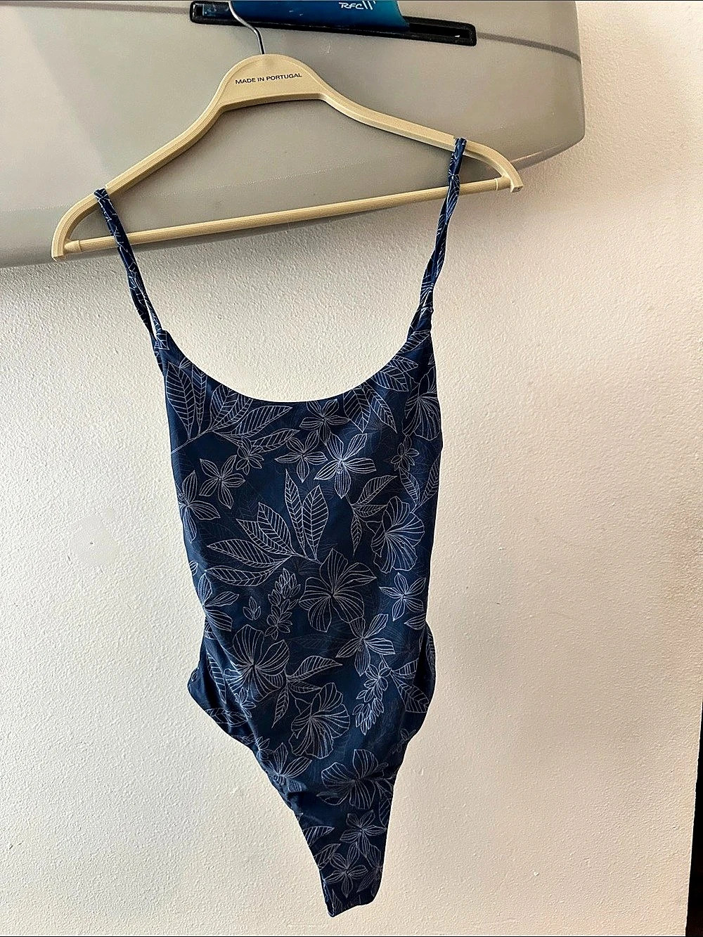 JOLYN VANESSA Floral One-Piece Swimsuit Blue Medium Like New